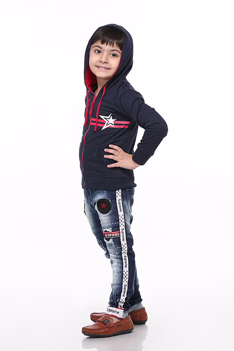 Black shirt and jeans outfit photo for Selvas kidswear