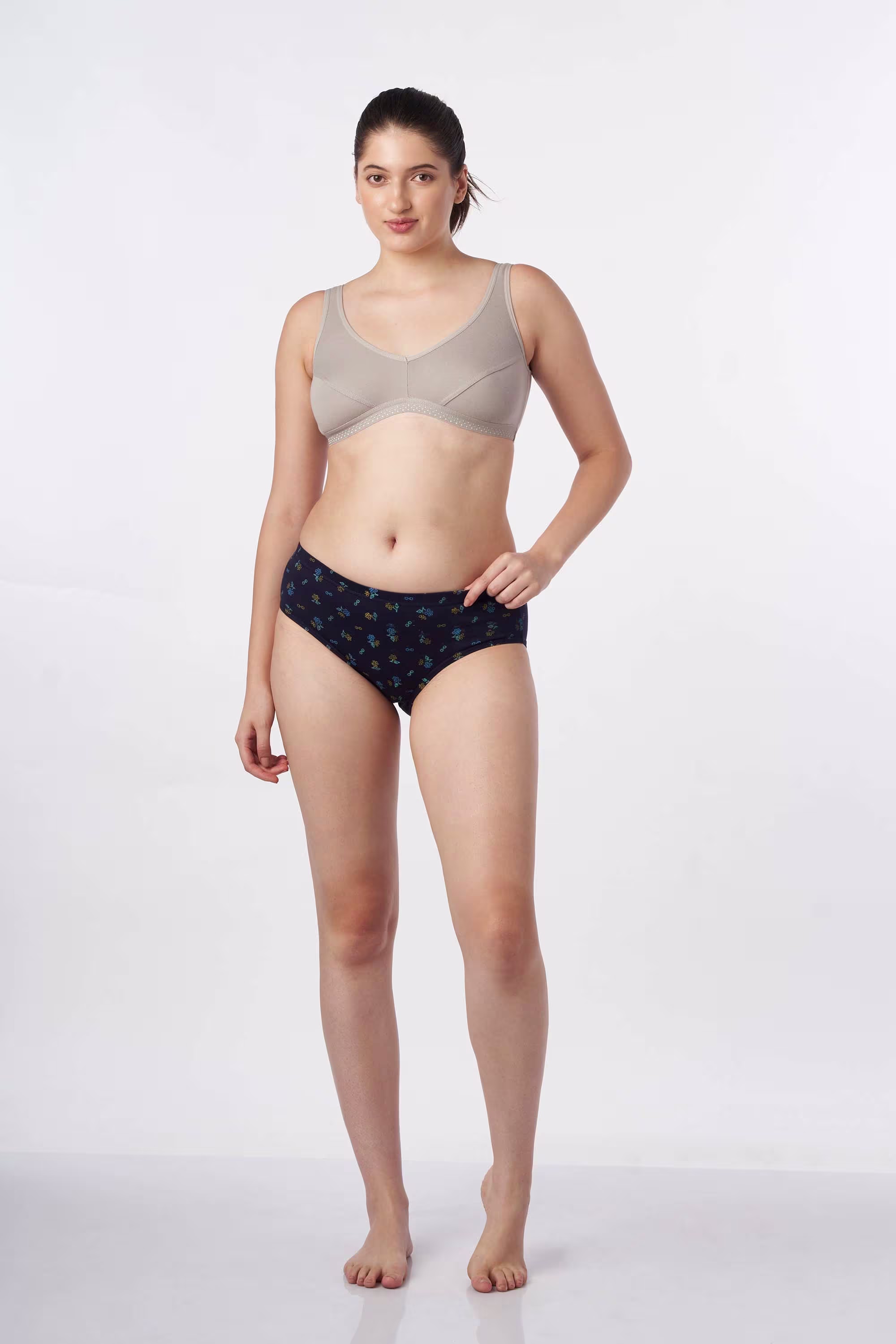 adzo-photoshoot-t-form