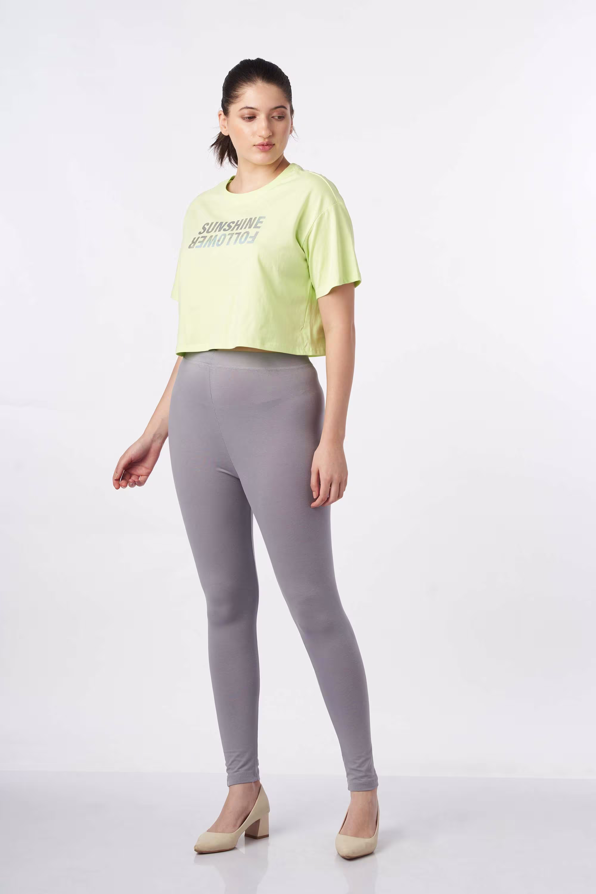 adzo-photoshoot-t-form